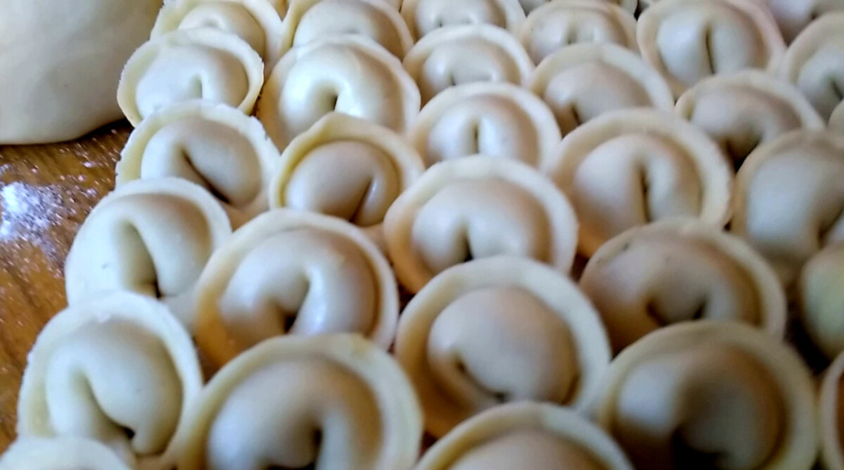    Тесто для пельменей домашних эластичное