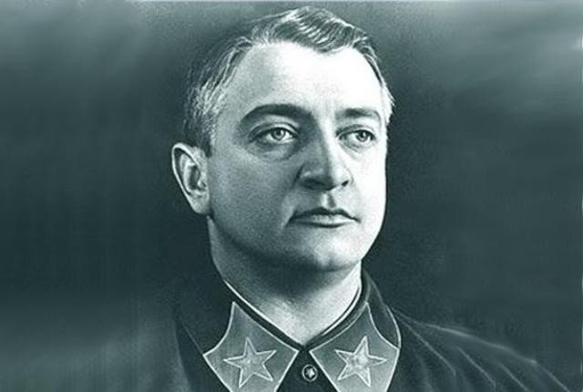На своем посту Тухачевский оказал большое влияние на разработку новых видов вооружения и развития военной теории, уже в начале 1930-х, оценив определяющее значение в будущей войне танков, авиации, реактивной артиллерии. 
