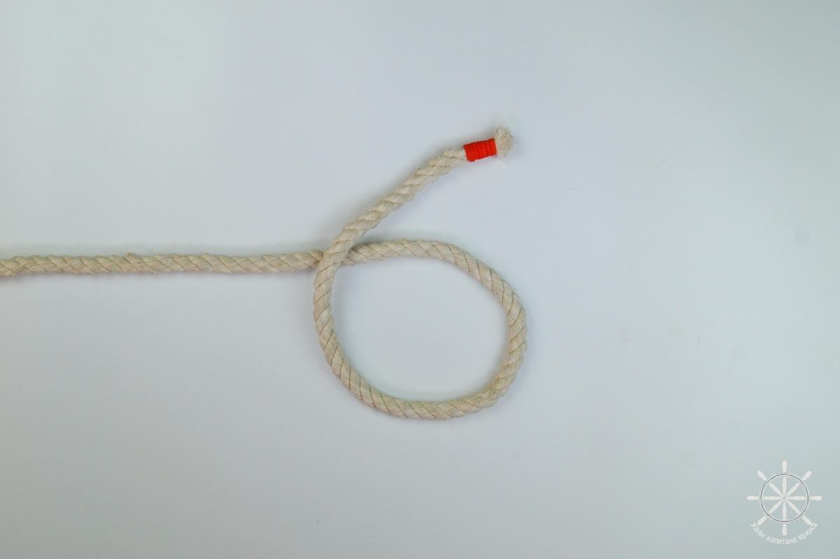Как вязать правый простой узел - шаг 1