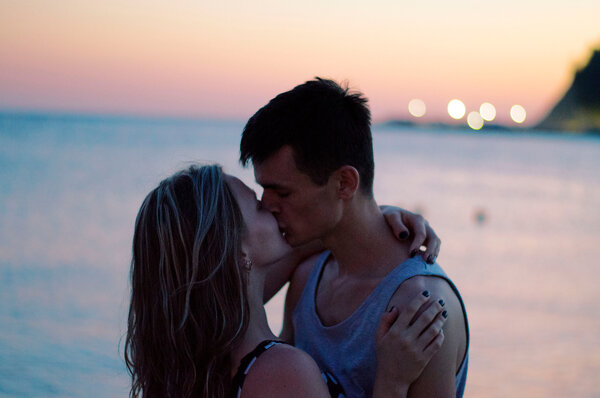 Счастливая семерка: виды поцелуев и их значение