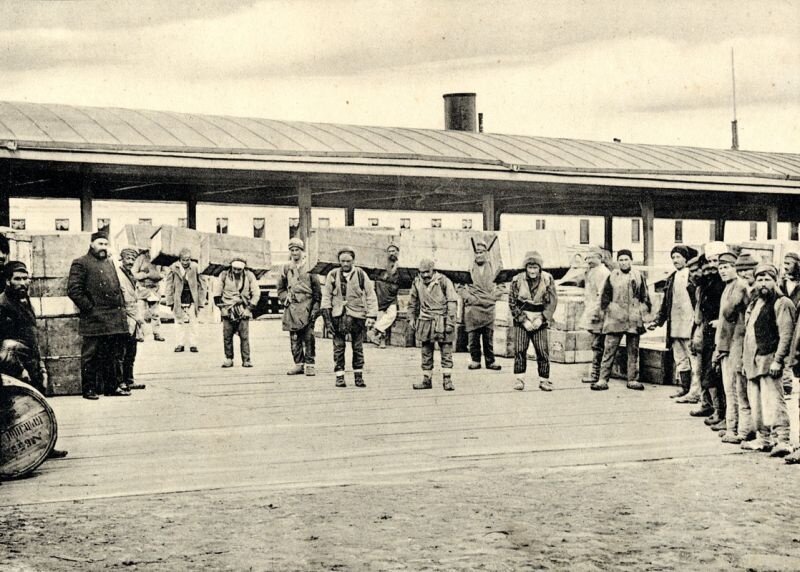 Перегрузка пива в Астрахани для отправки морем
Неизвестный автор, 1895 - 1905 год, Астраханская губ., г. Астрахань, Самарский областной художественный музей.