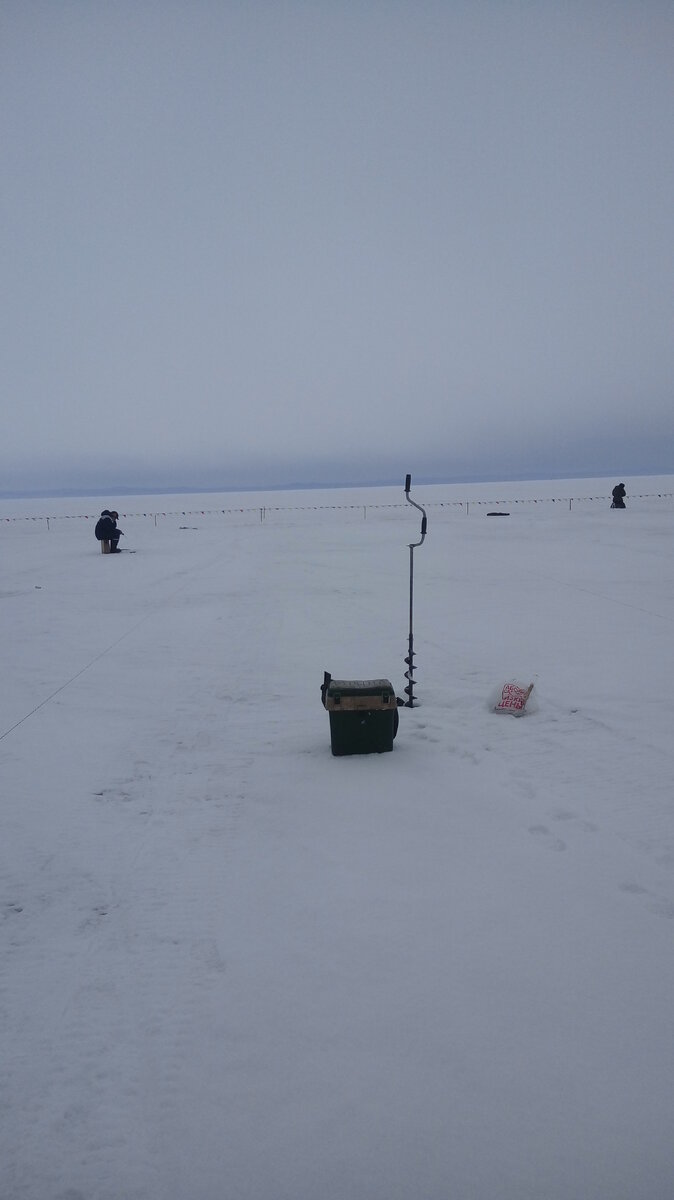 Мои снасти, бур и ящик рыбака на соревнованиях