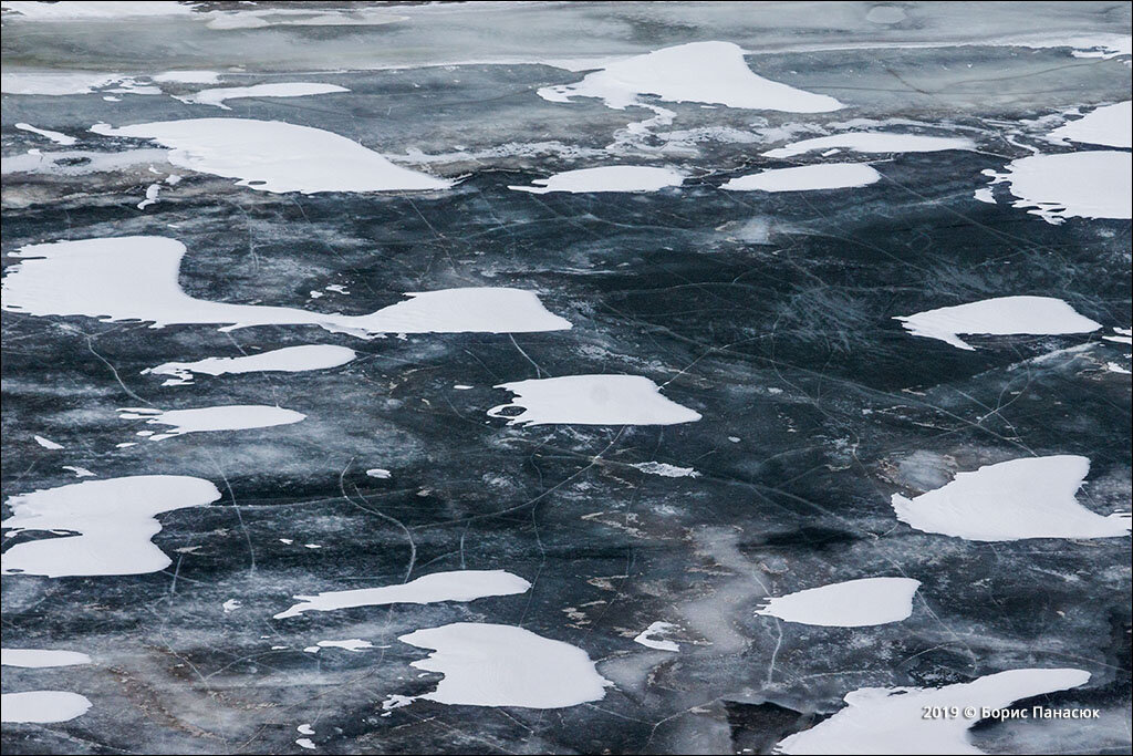 Узоры на льду. Лёд на Донце прочный, прозрачный