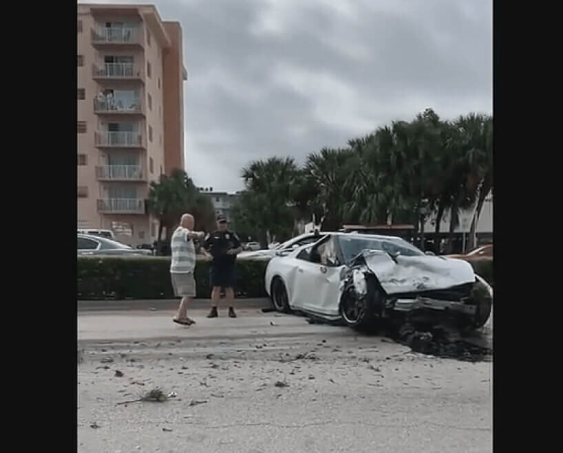 Nissan GT-R после аварии