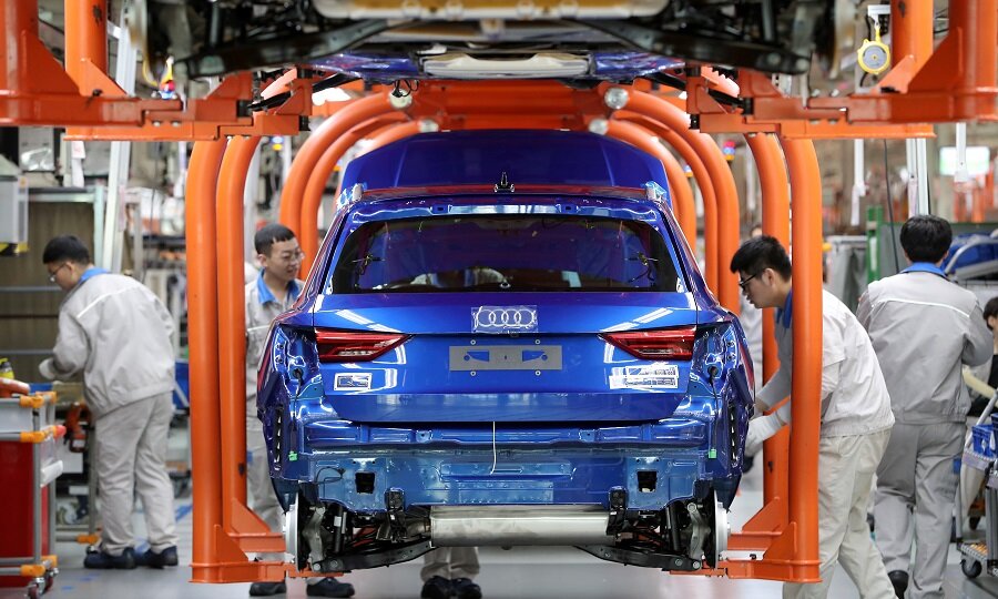 Сборка Audi Q3 на заводе FAW-VW Tianjin в Китае в декабре 2019 года. Завод будет оставаться закрытым до 17 февраля на фоне вспышки коронавируса. europe.autonews.com