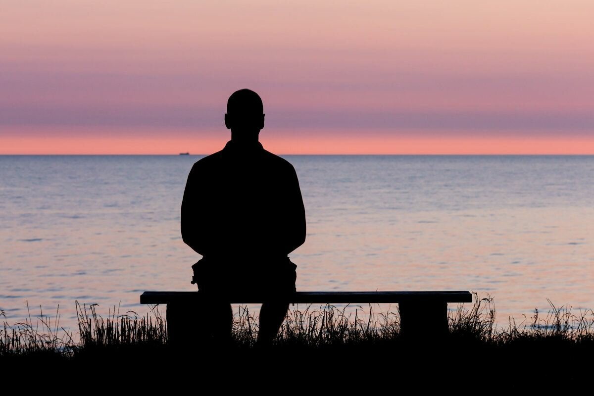 Одиночество это самое грустное что может быть, но я помогу вам добавить красок.