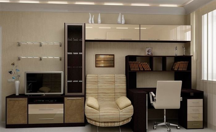 Фото  из  свободного  доступа.  Рабочее   место.