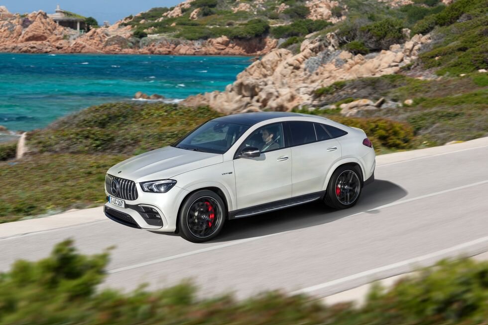 Мерседес внедорожник 2020 GLE Benz белый