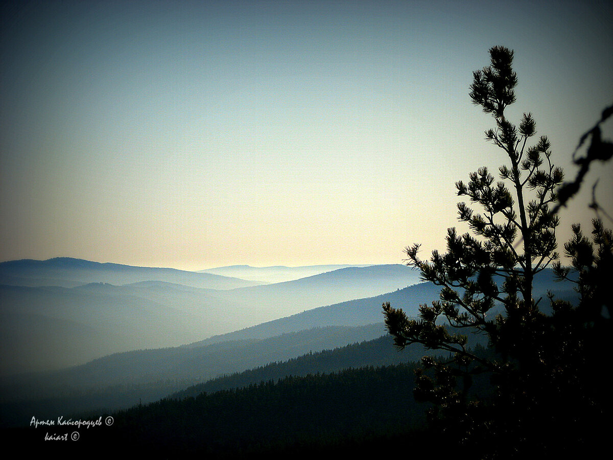 Дымка среди гор Затирлянья. Фото: KAIART