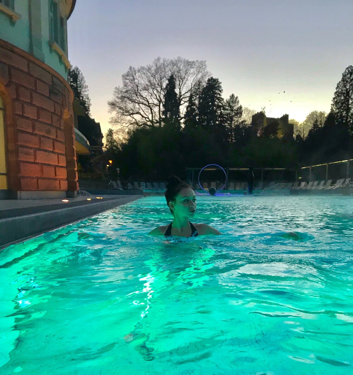 Cassiopeia Therme, Badenweiler с видом на замок