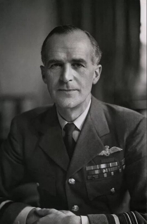 Виктор Годдард. Источник всех фото Яндекс картинки.