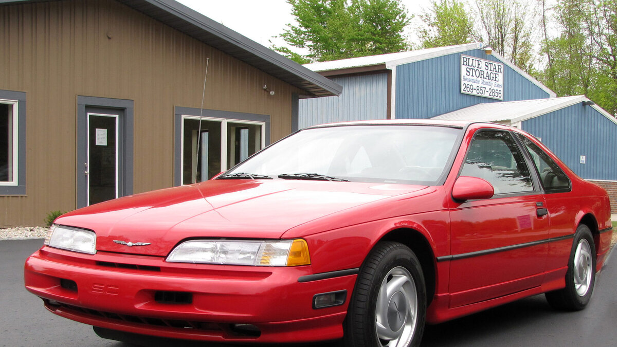 Ford Thunderbird 1989