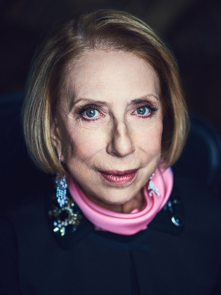 Чурикова, например, не любит свою роль в фильме "Морозко" - именно за внешность