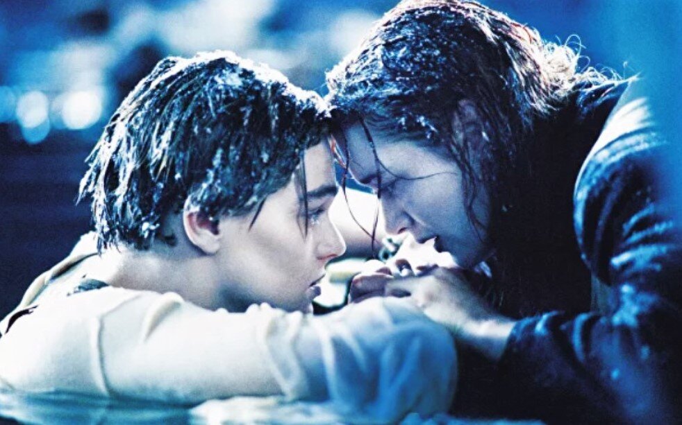 Леонардо Ди Каприо и Кейт Уинслет в фильме Титаник.