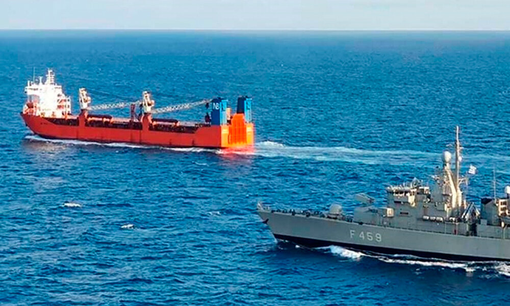 Сухогруз "Адлер"