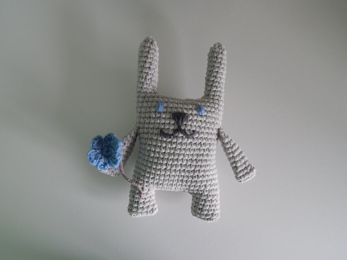 Заяц крючком