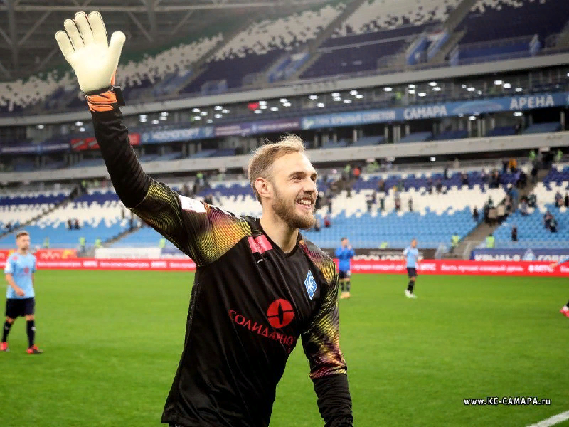 Евгений Фролов - герой встречи. Его "паненками" Бериши не напугать