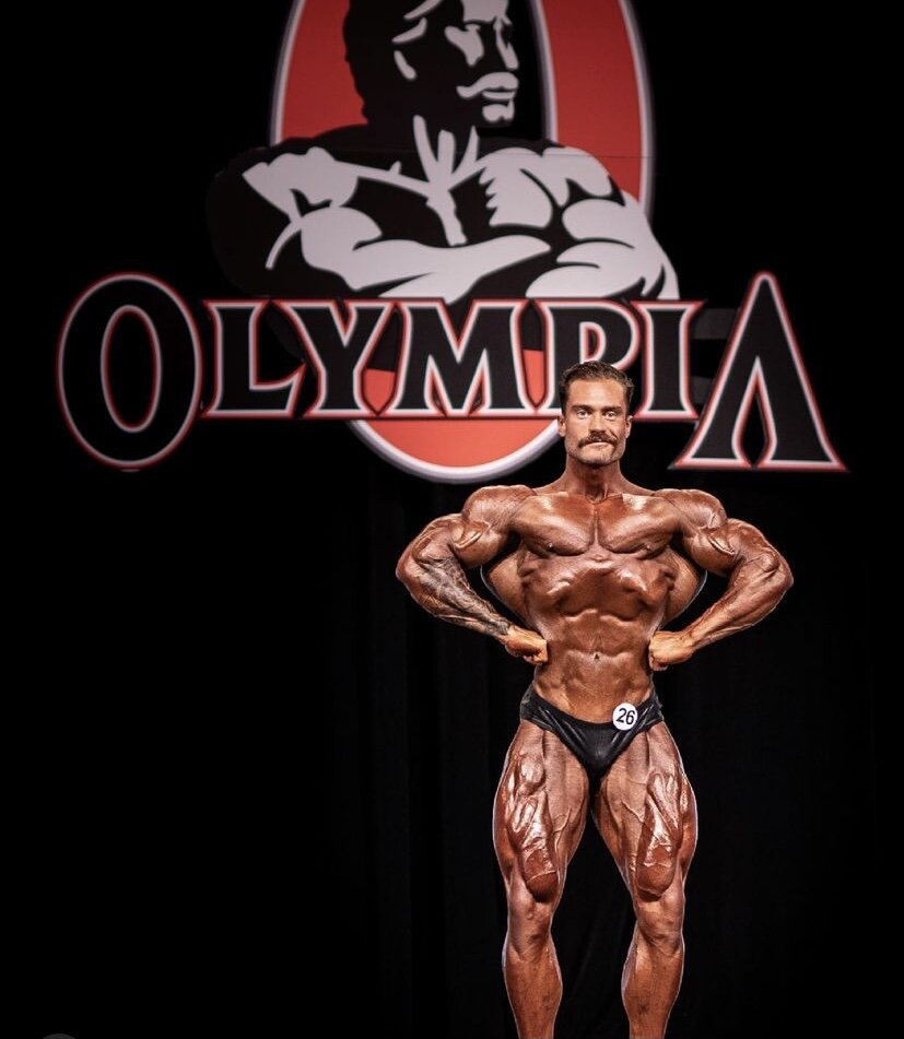 Chris Bumstead мистер Олимпия среди классик-физик