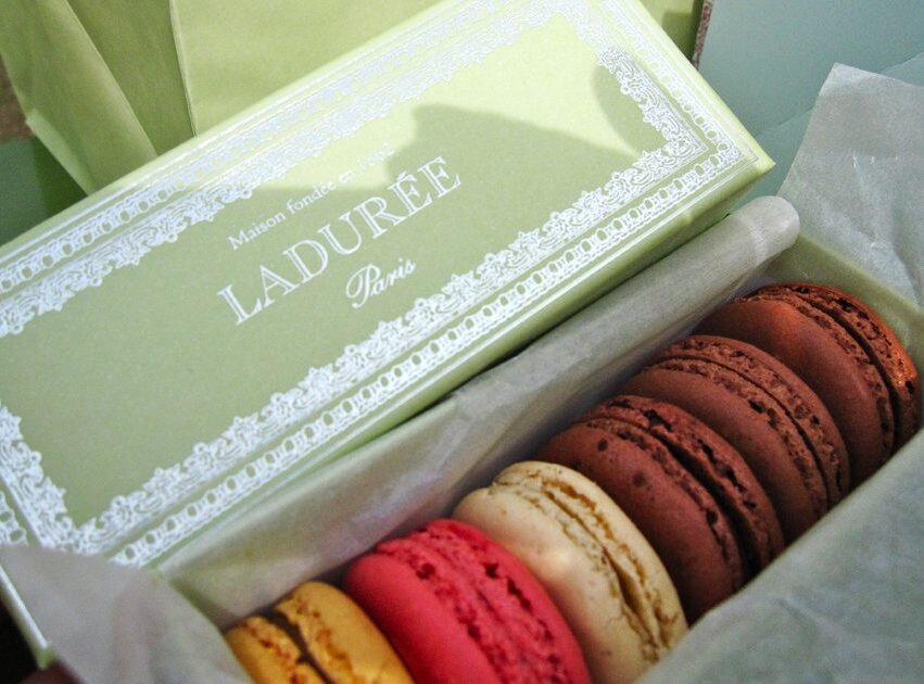 Миндальные меренги очень любят не только французы, но и жители всех стран, которые хоть раз попробовали их изысканный вкус 