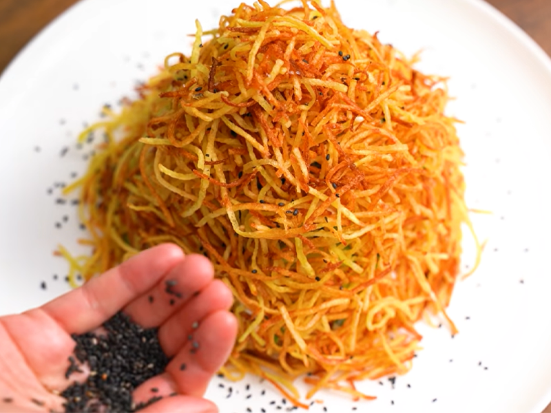 Салат Муравейник с курицей