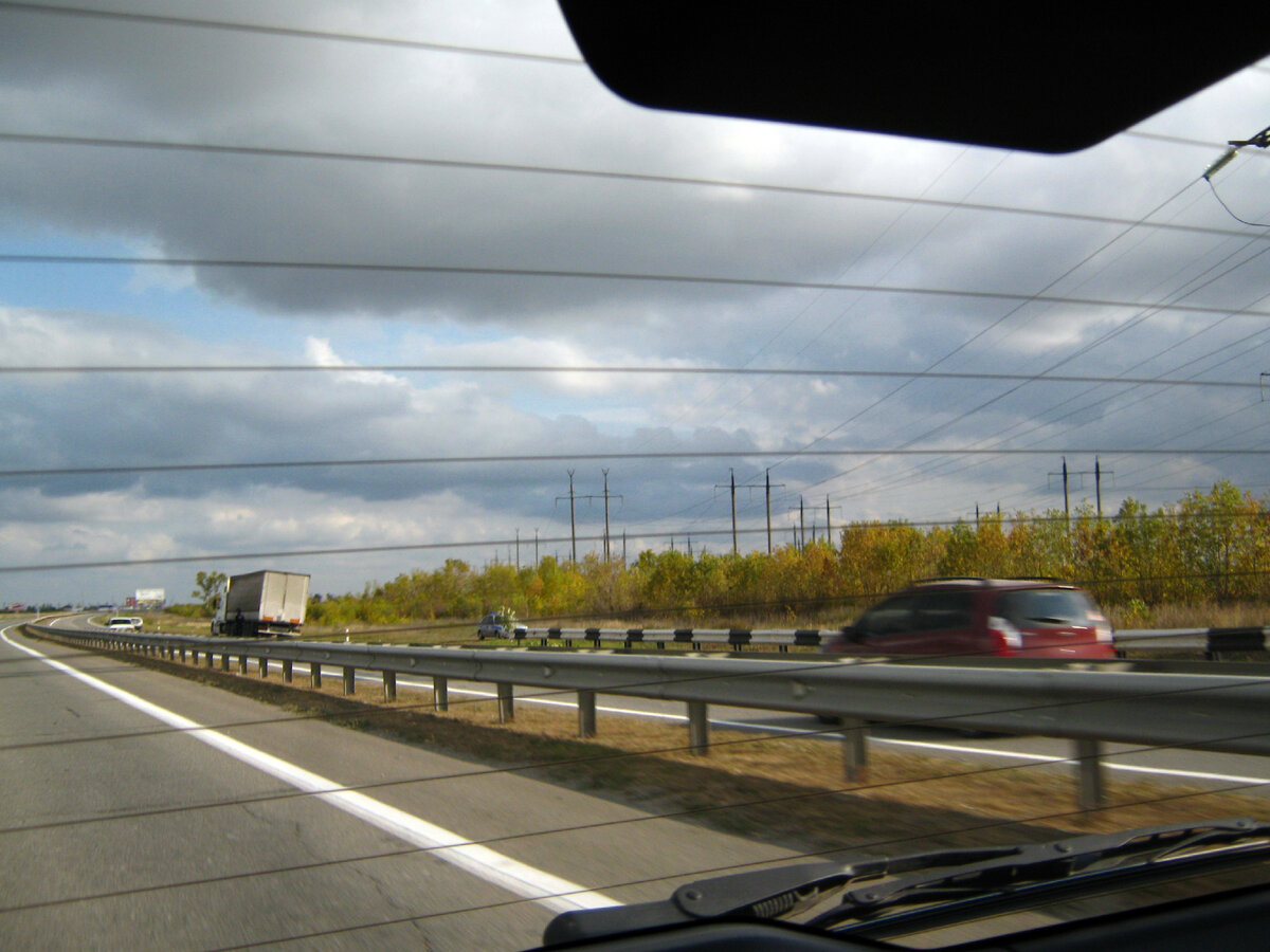 Фото сделаны на московской трассе в 2009-2010 годах. Листайте галерею. Там есть ещё фото