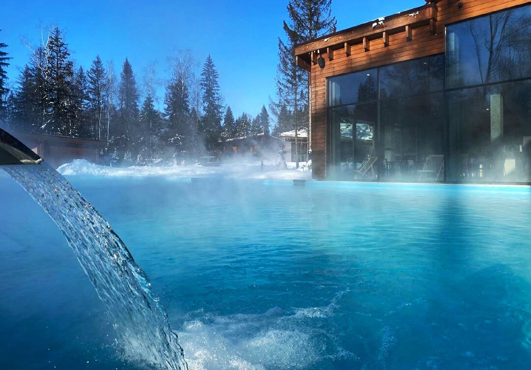 Всесезонный бассейн LAGUNA в LES Art Resort