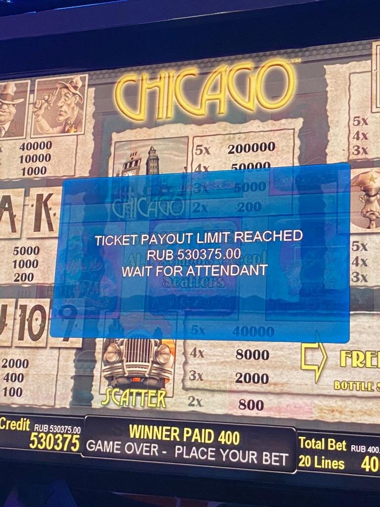 Игра Chicago ставка 400 рублей, выигрыш гостя более 530 000 рублей, казино Шамбала