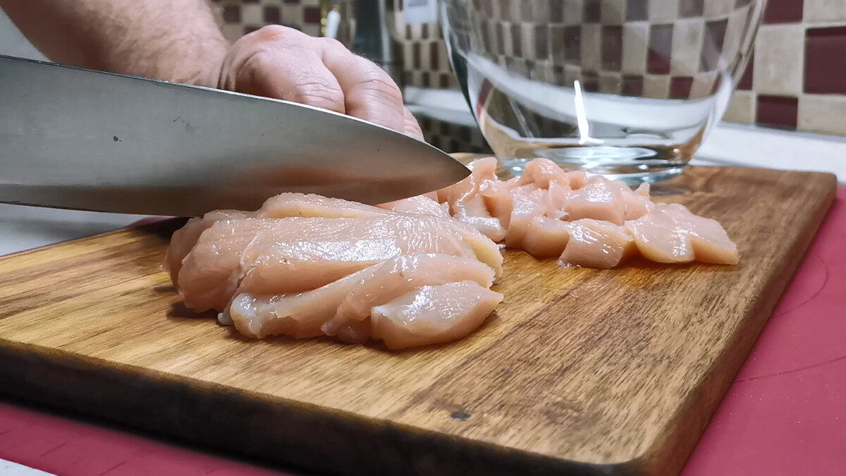 Рецепт куриных окорочков с рисом и овощами в духовке | Меню недели