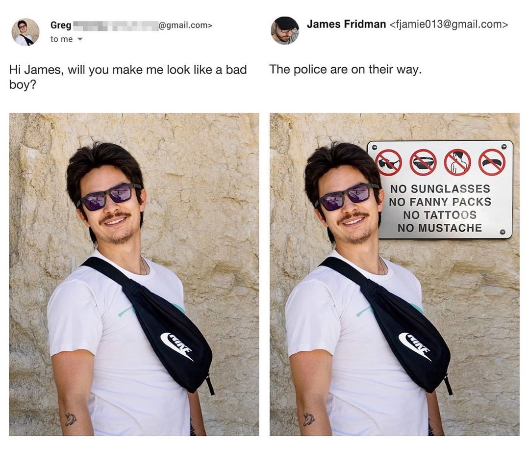 Надпись на табличке:

Очки запрещены
Сумочки запрещены
Татуировки запрещены
Усы запрещены