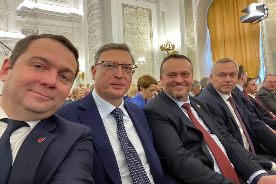     В Кремле проходит церемония подписания договора о включении ДНР, ЛНР, Херсонской и Запорожской областей в состав России. Фото: /t.me/andrey_chibis