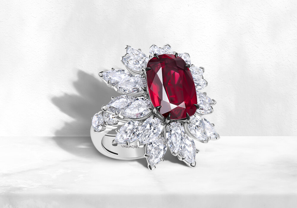 Кольцо из коллекции CHAMOVSKIKH Royal Jewellery, рубин 7,02 ct, 24 бриллианта 7,77 ct, CHAMOVSKIKH