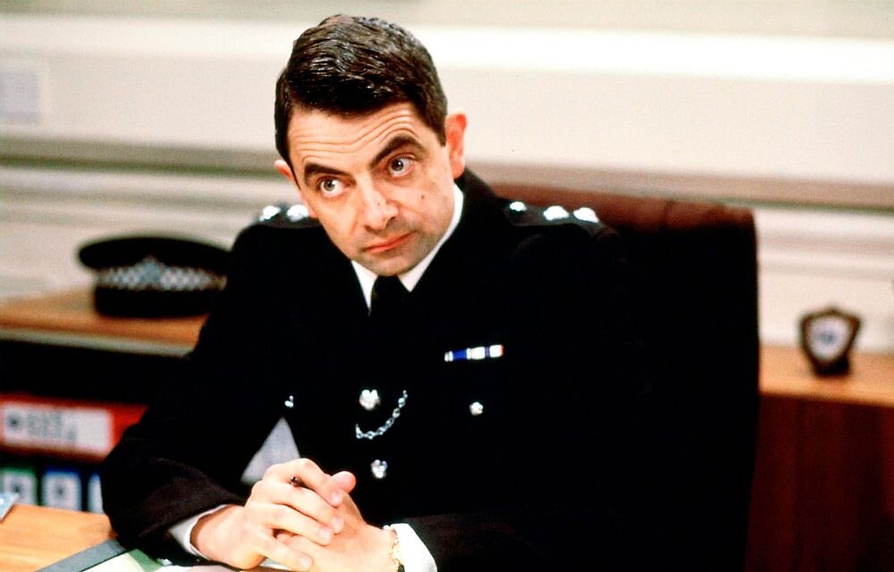 Кадр из сериала "Тонкая голубая линия"