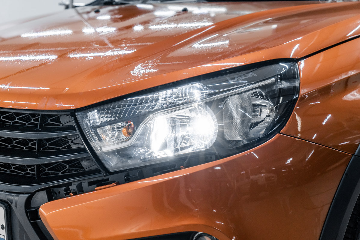 Свет фар до установки линз.