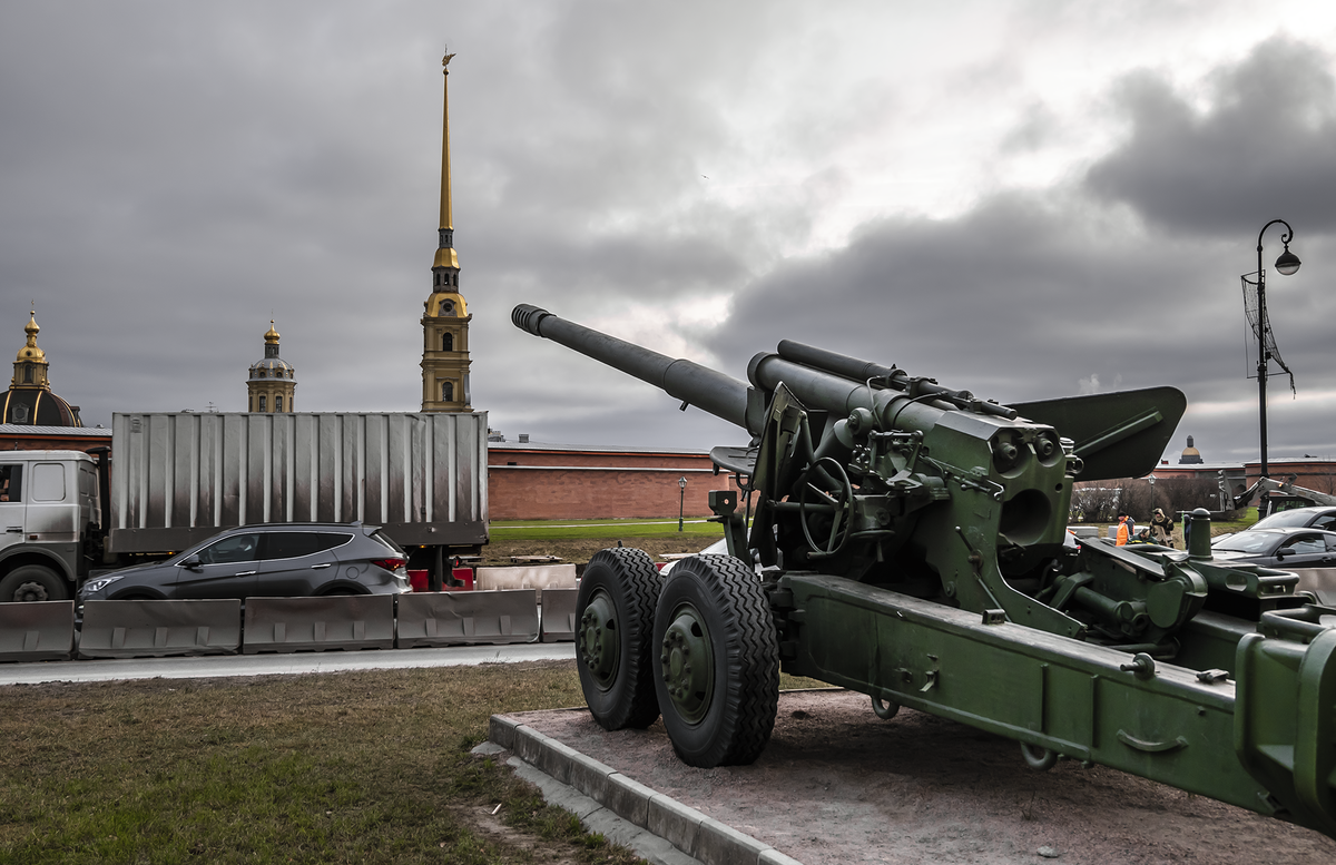 Гиацинт б. Гаубица гиацинт. Пушка 2а2. Гиацинт пушка буксируемая. ИСУ-152 В музее артиллерии Санкт-Петербург.