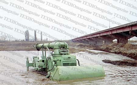 Земноводный бульдозер Komatsu D155W