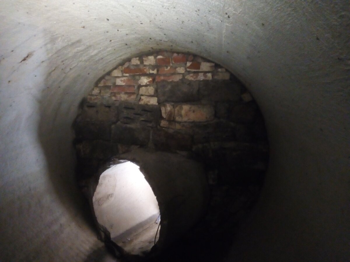 Один в заброшенное подземелье под старинными ЖД путями \ Пауки и эко-система