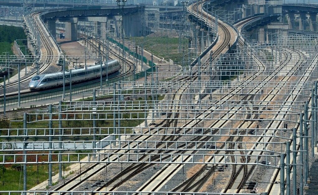 Строительство китайской железной дороги