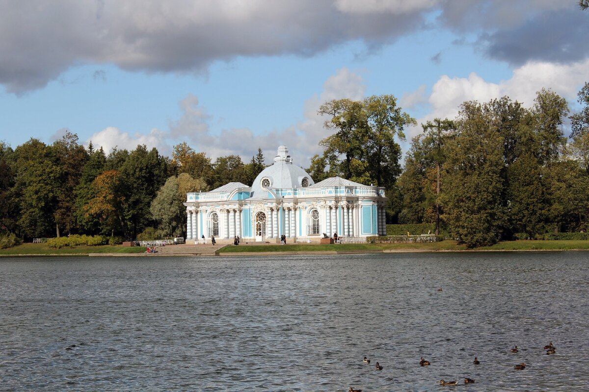 Екатерининский парк Царского Села. Павильон "Грот"