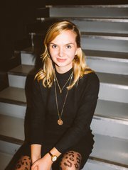 Кристина Лунц, соосновательница Центра феминистской внешней политики с офисами в Берлине и Лондоне. Изучала психологию, международную политику и дипломатию в Лондоне, Оксфорде и Стэнфорде. 