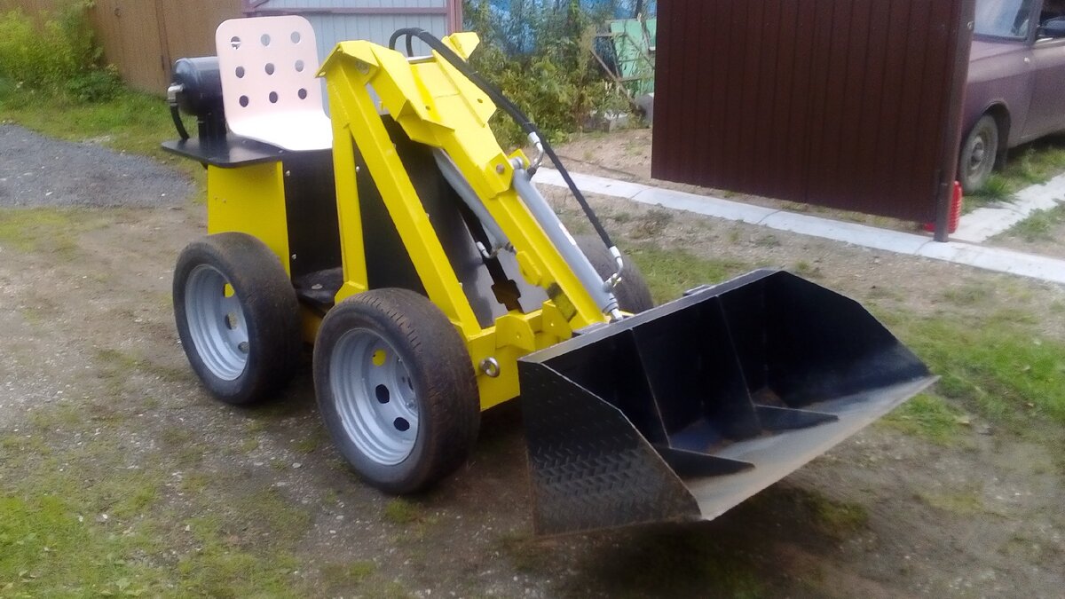 Разработчик и изготовитель трактора "Ratte" - Мусин Т.А.