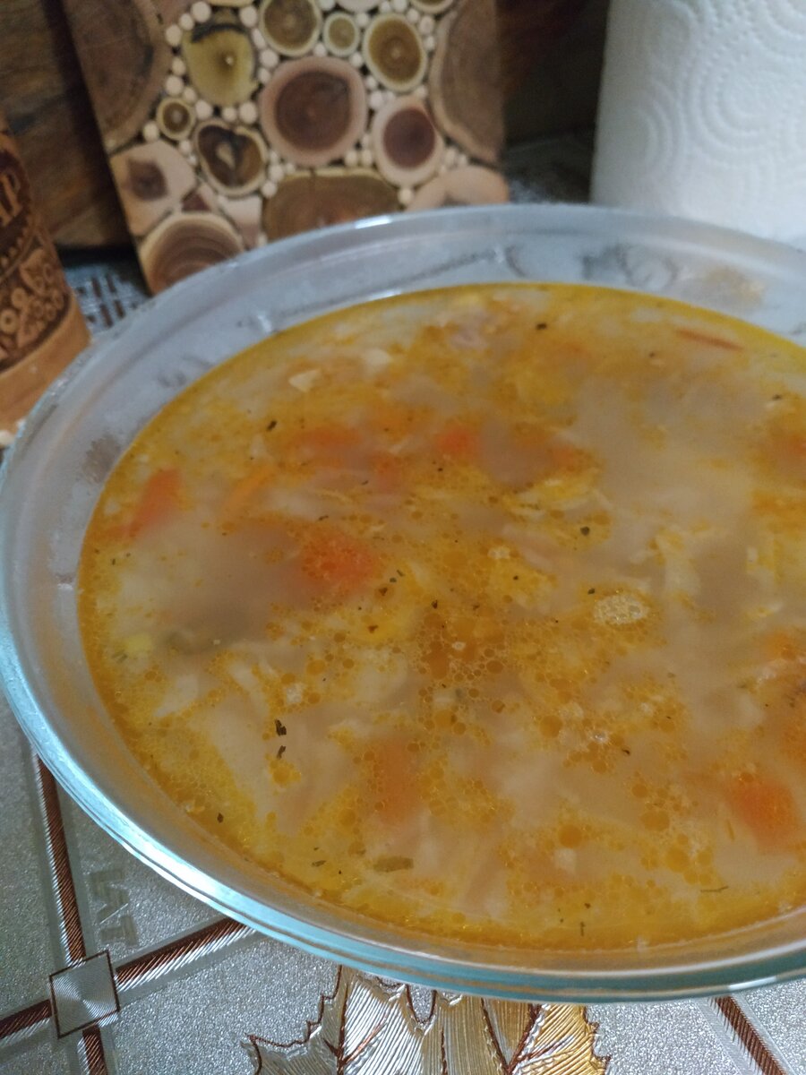 Щи из квашеной капусты с грибами