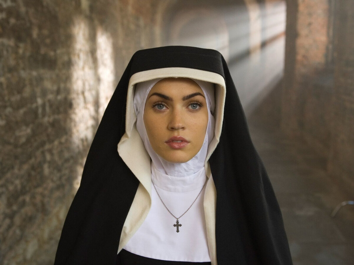 Кадр из фильма «Как потерять друзей и заставить всех себя ненавидеть»