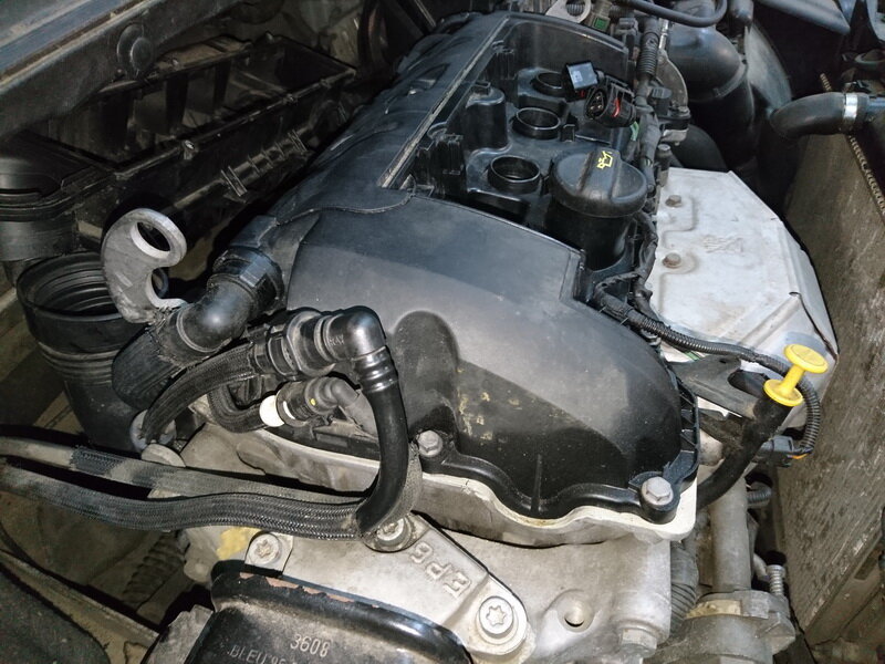 Клапан PCV на клапанной крышке