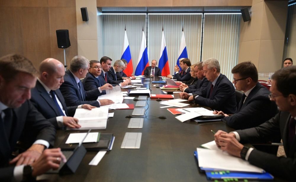 Совещание по вопросам развития Крыма с участием Президента РФ. Фото: kremlin.ru.