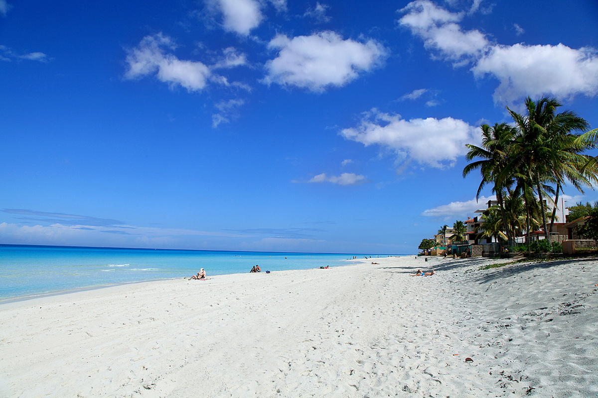 пляж Варадеро (белоснежный песок и Атлантический океан)