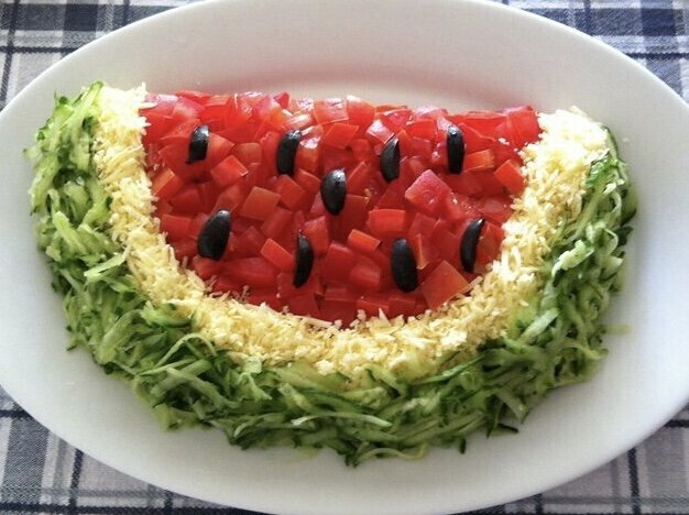 Салат «Арбузная долька»