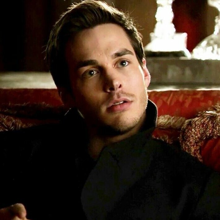 Кай Паркер (Крис Вуд). Кадр из сериала "Дневники Вампира"