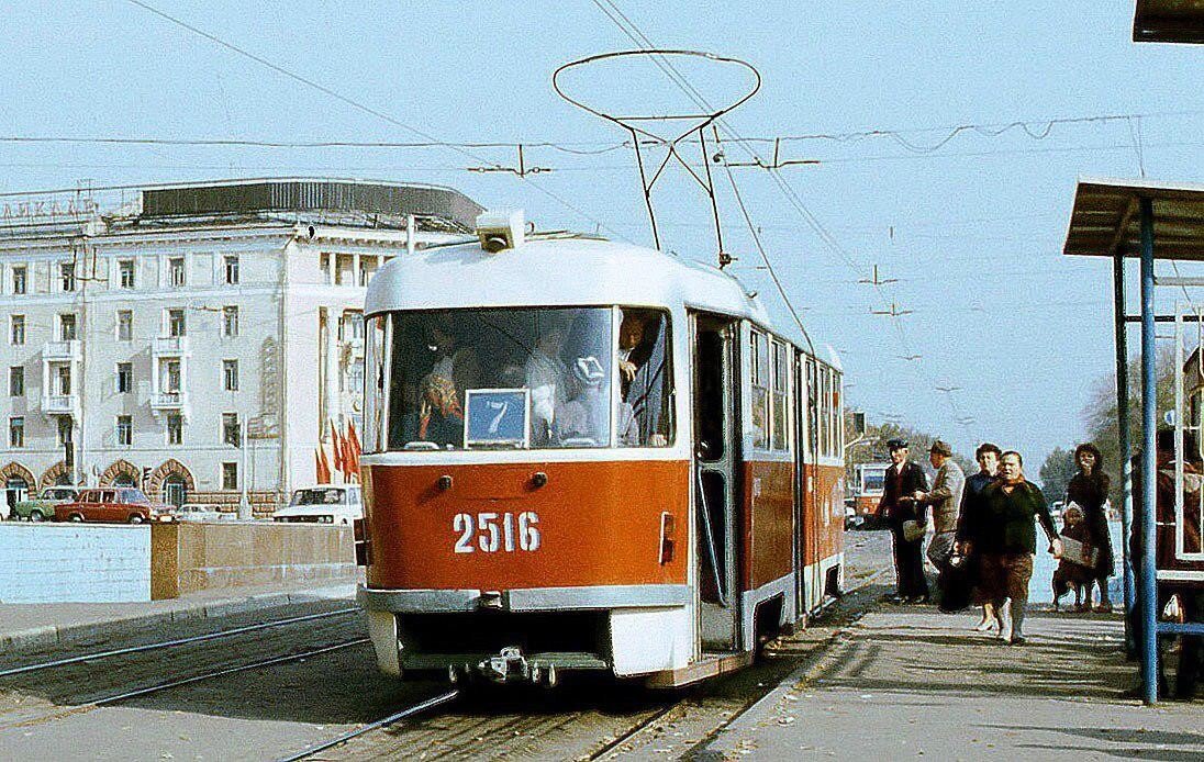 Остановка Ходра. Мы водим на ней и движемся в обратную сторону.