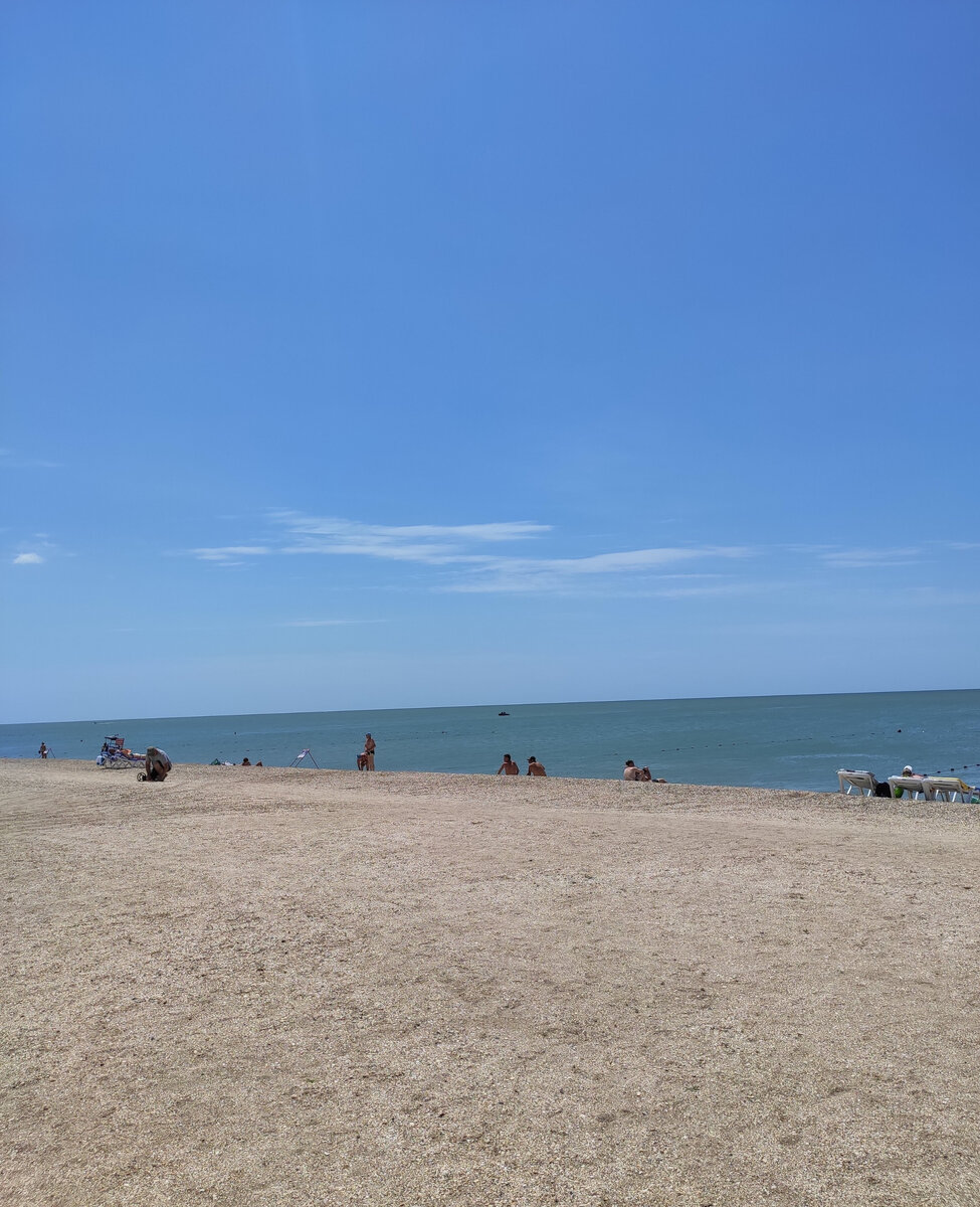 Без детей проще. Захотел- улетел в отпуск в любое время.