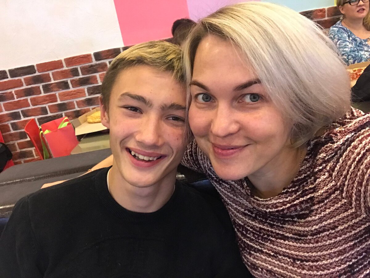 Светлана и ее приемный сын Дима. Фото – из личного архива Светланы.